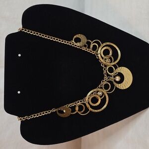 Elegant Gold Tone Circle Pendant Necklace